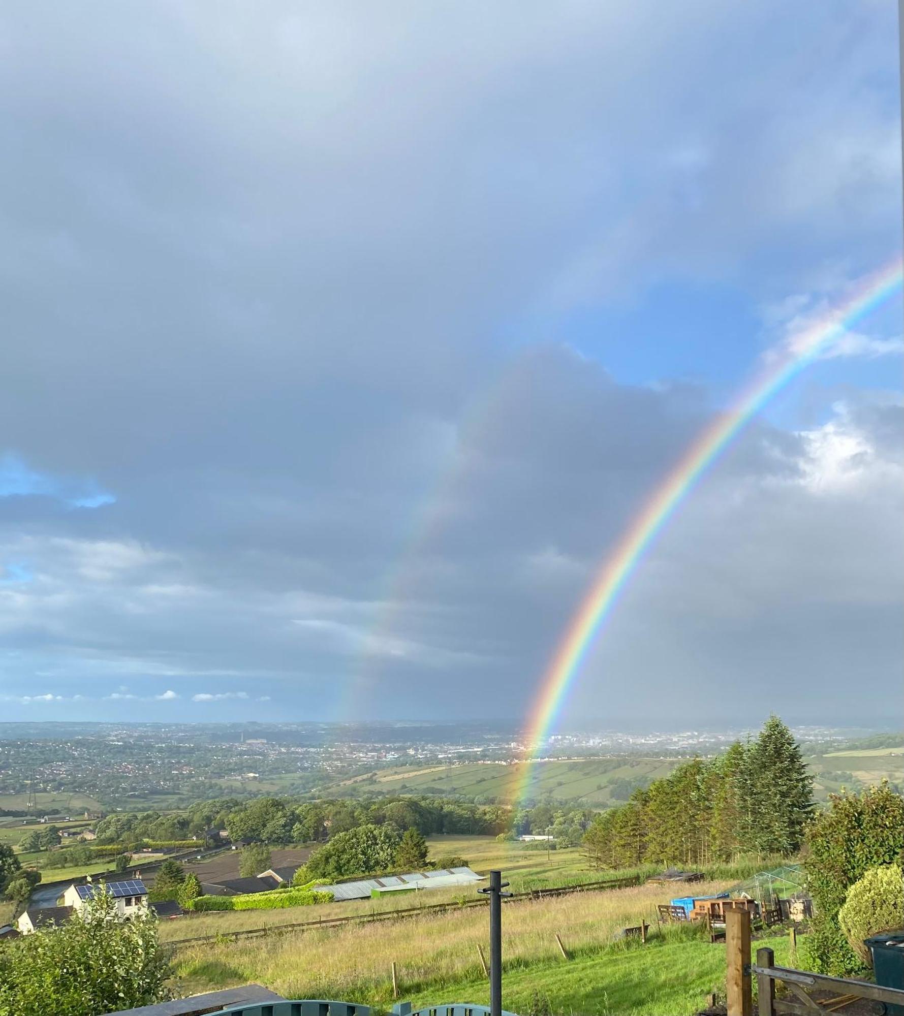 Mountain View Apartment Queensbury ภายนอก รูปภาพ