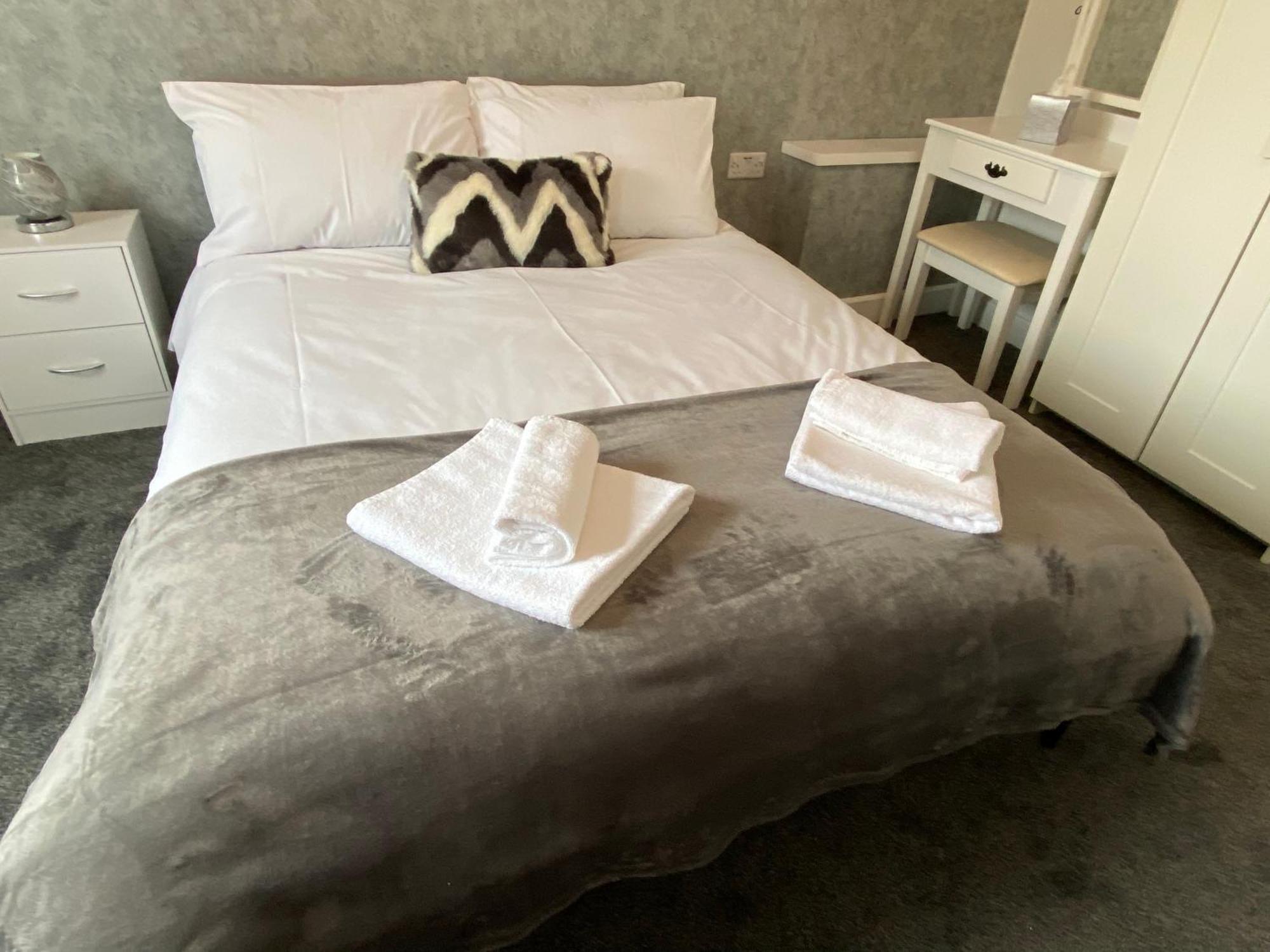 Mountain View Apartment Queensbury ภายนอก รูปภาพ