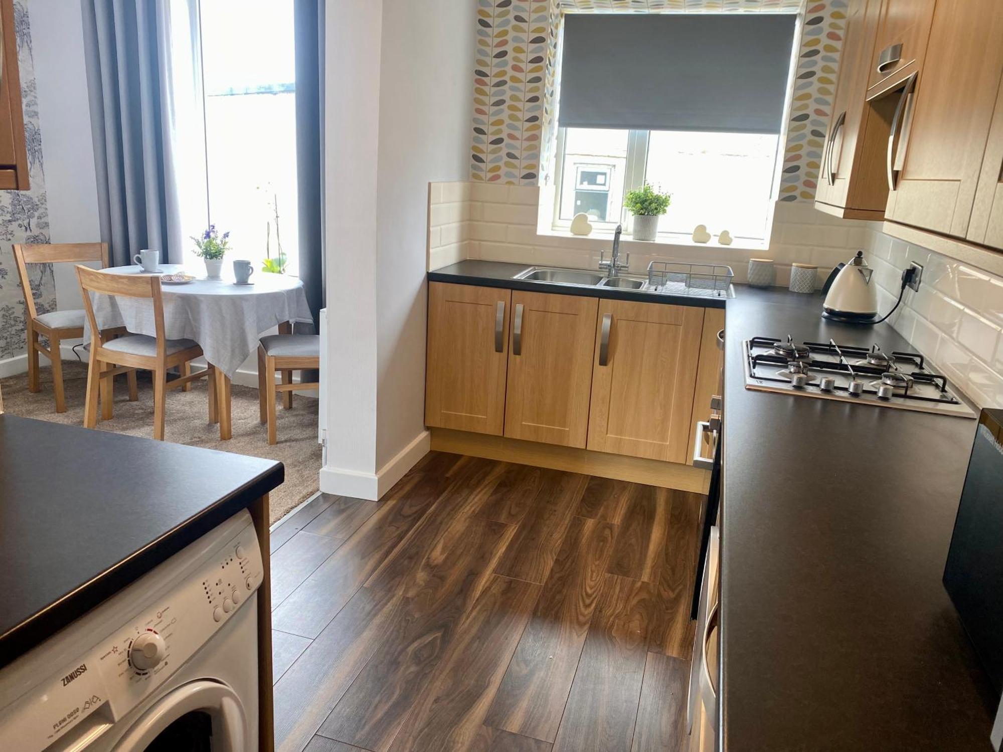 Mountain View Apartment Queensbury ภายนอก รูปภาพ