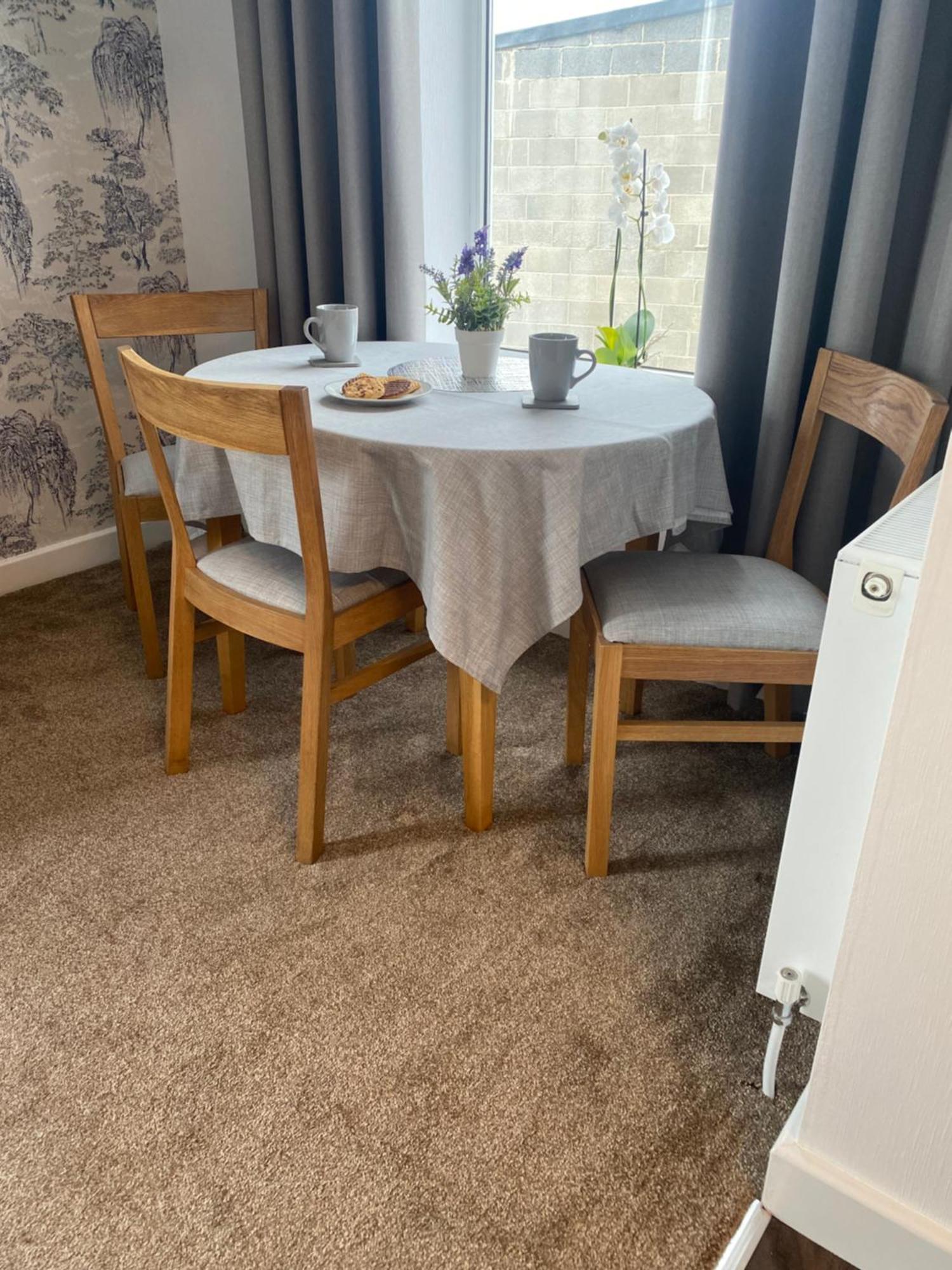 Mountain View Apartment Queensbury ภายนอก รูปภาพ