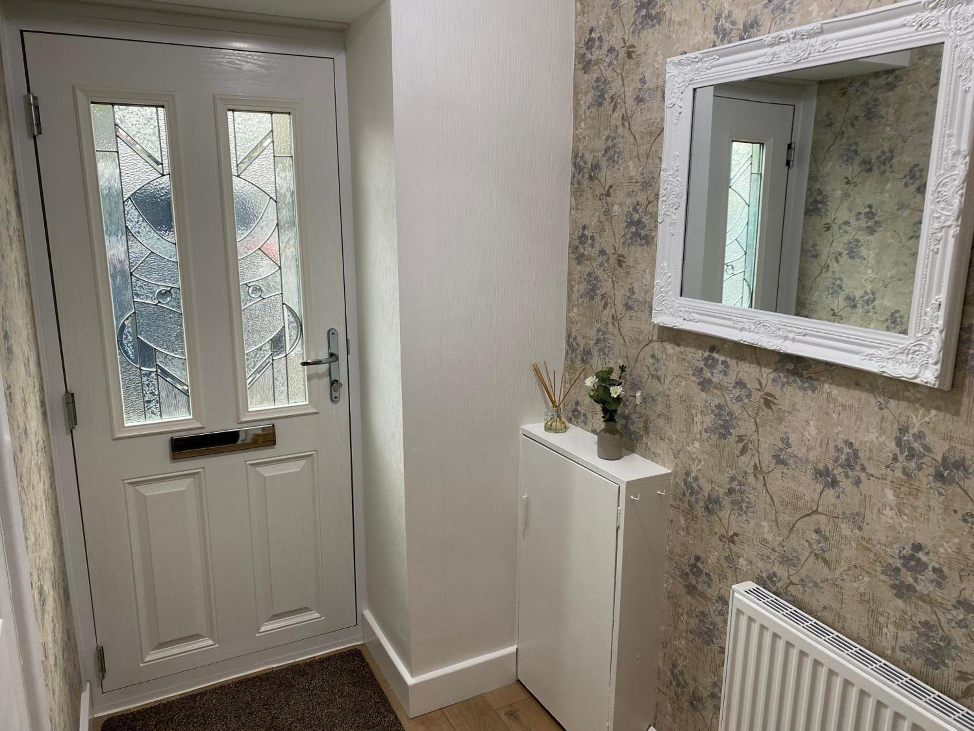 Mountain View Apartment Queensbury ภายนอก รูปภาพ