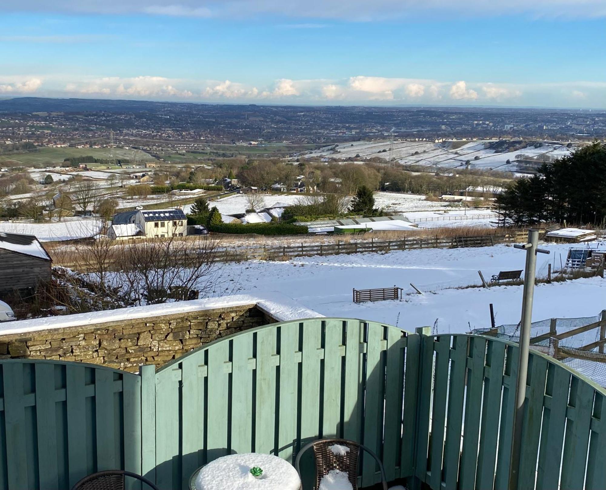 Mountain View Apartment Queensbury ภายนอก รูปภาพ