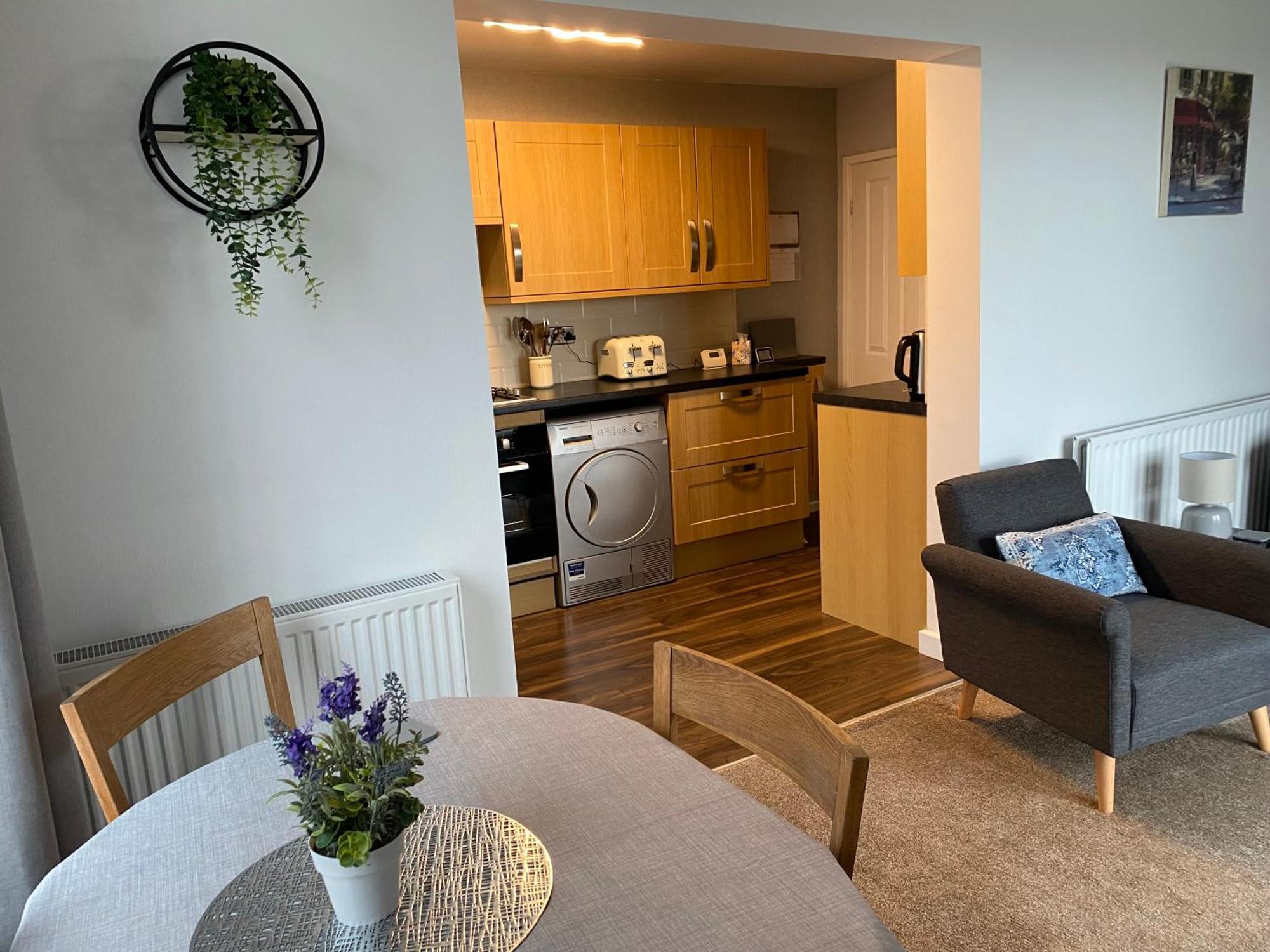 Mountain View Apartment Queensbury ภายนอก รูปภาพ