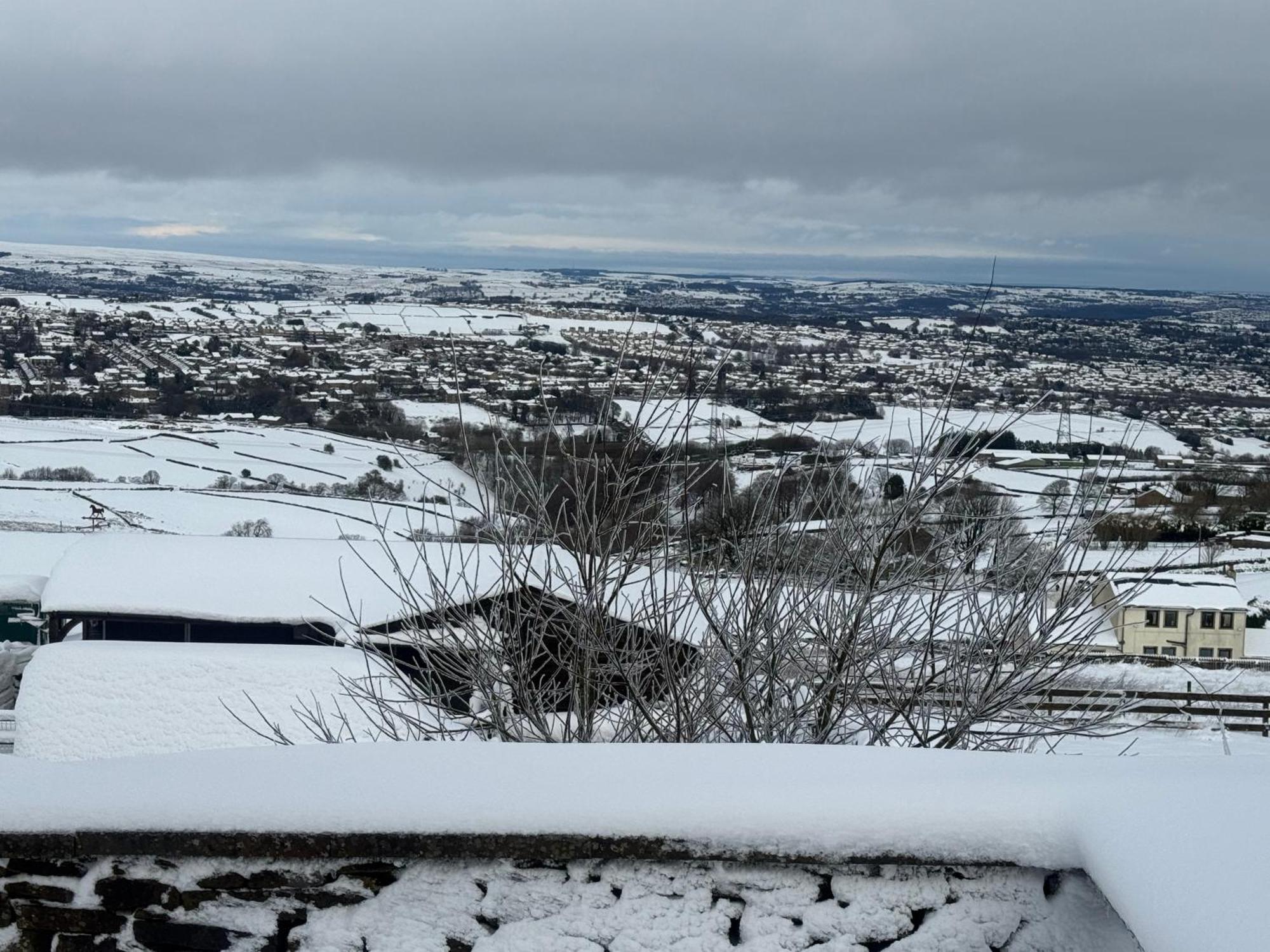 Mountain View Apartment Queensbury ภายนอก รูปภาพ